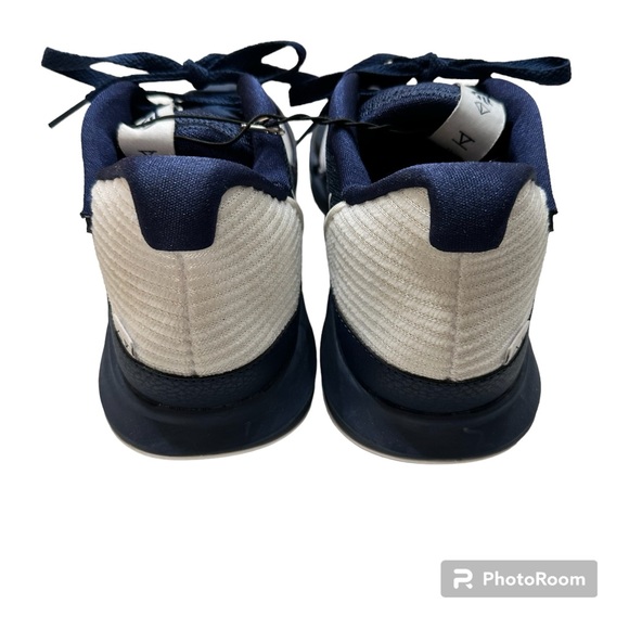 Nike Kyrie Sneakers NWT - Picture 4 of 7